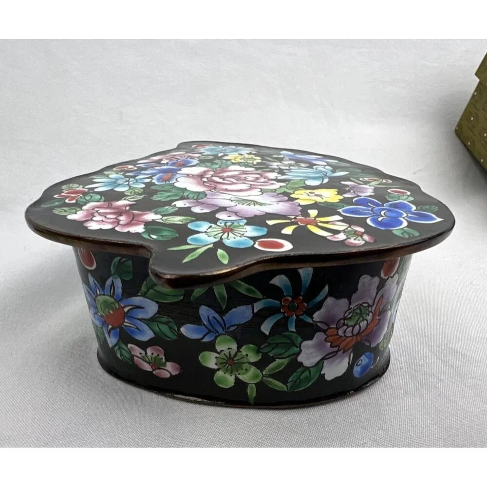 Vintage Seymour Mann Mille Fleurs Floral Enamel Leaf Trinket Box Hand Painted